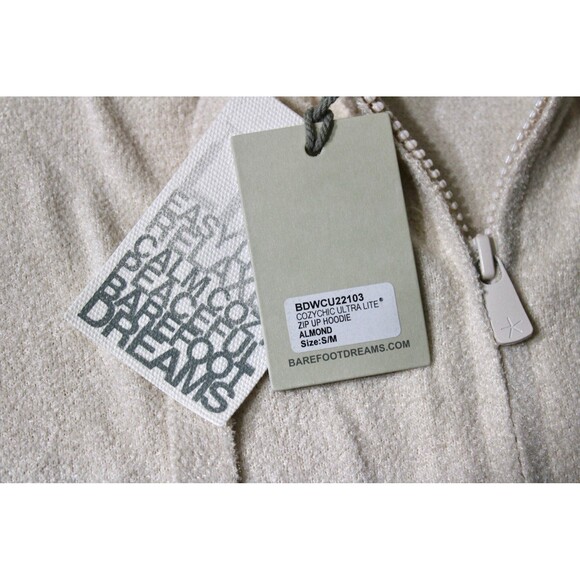 Barefoot Dreams Cozy Chic Ultra Lite Zip Up Hoodie in Almond, size S/M NWT - Picture 3 of 11